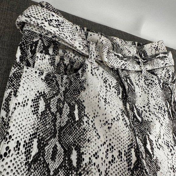 AKIRA Leopard Skinny  Pants Belted Size‎ 1 Juniors Stretch Cotton Spandex White - Picture 9 of 16